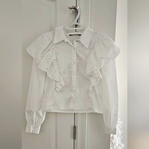 💝Zara eyelet ruffle button up top size small